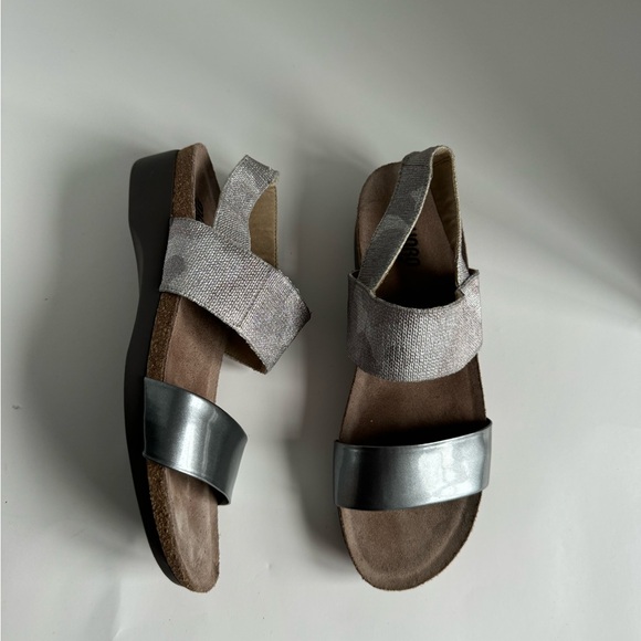 Munroe Pisces Women’s Sandals. Size 8.5 - Picture 4 of 12